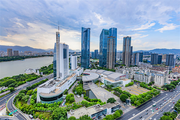 企业如何借助福州咨询公司把握市场趋势与机遇？