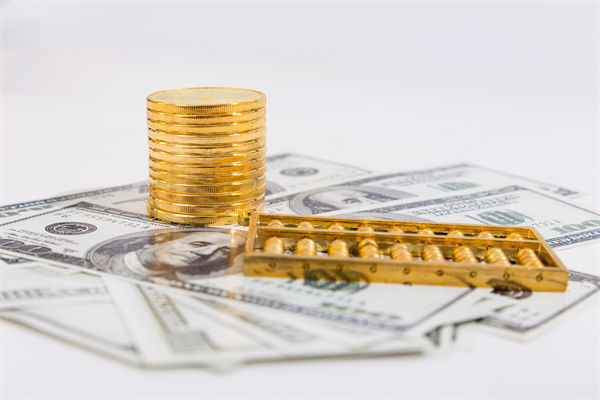 企业预算管理分析：揭示美元50年来最大年中跌幅