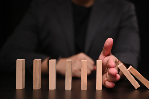 市场竞争日趋激烈，战略规划如何协助构建护城河？